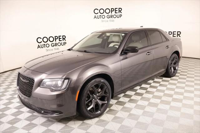 2023 Chrysler 300 Touring