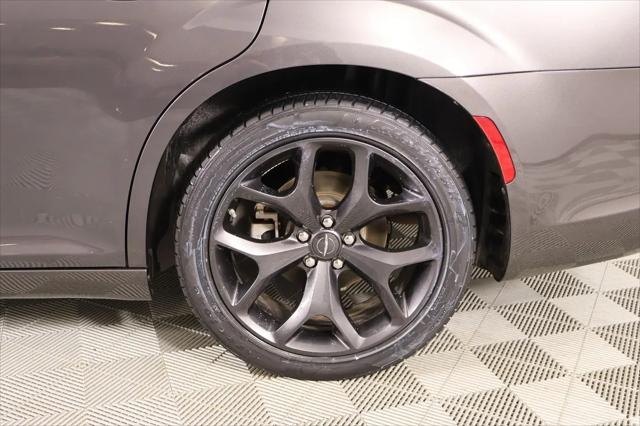 2023 Chrysler 300 Touring