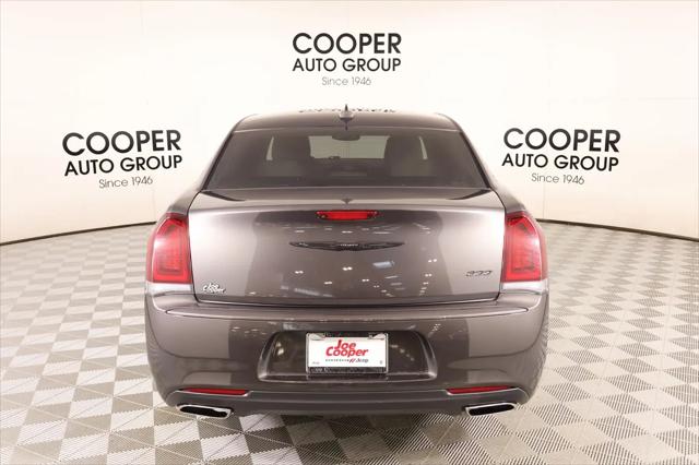 2023 Chrysler 300 Touring