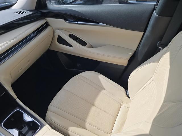2023 INFINITI QX60 PURE