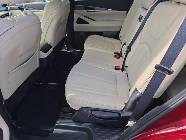 2023 INFINITI QX60 LUXE