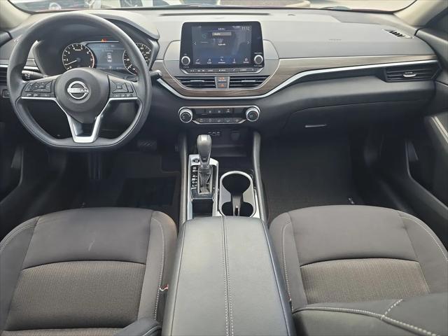 2024 Nissan Altima SV FWD