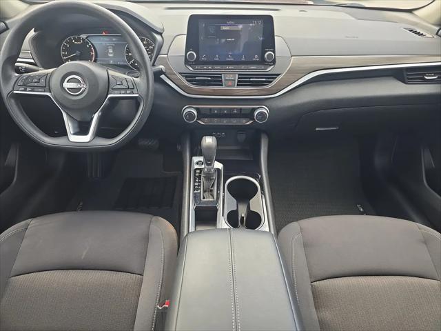2024 Nissan Altima SV FWD