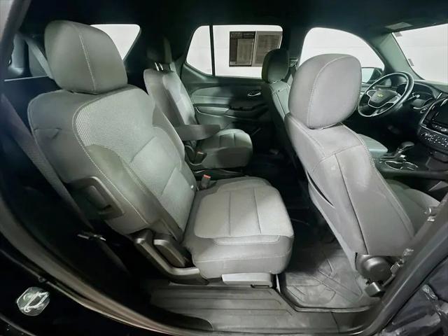 2022 Chevrolet Traverse AWD LT Cloth