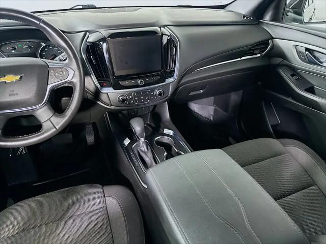 2022 Chevrolet Traverse AWD LT Cloth