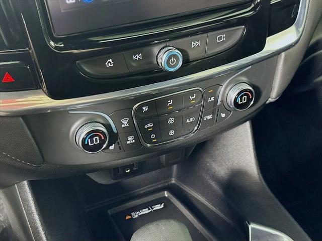 2022 Chevrolet Traverse AWD LT Cloth