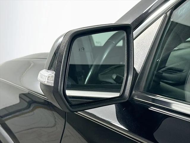 2022 Chevrolet Traverse AWD LT Cloth