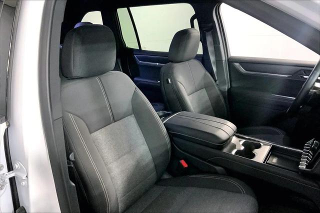 2025 GMC Acadia AWD Elevation