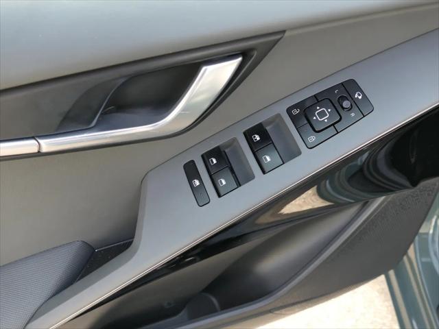 2023 Kia Niro EX Touring