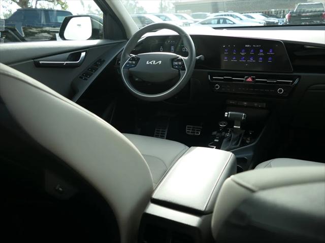 2023 Kia Niro EX Touring