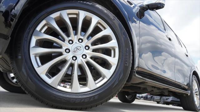 2015 INFINITI QX80 Standard