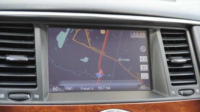 2015 INFINITI QX80 Standard