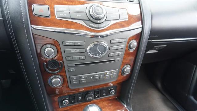 2015 INFINITI QX80 Standard