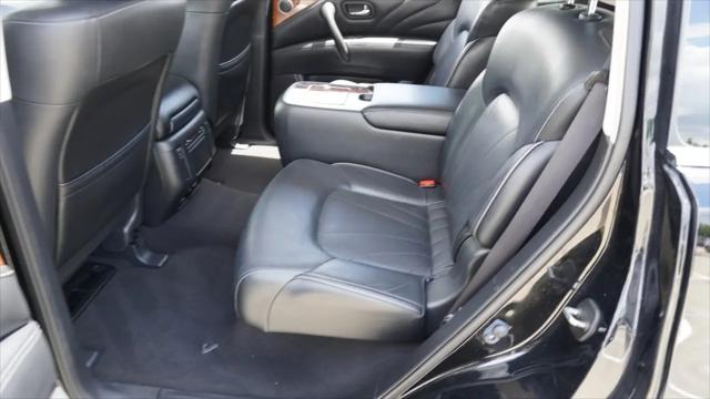 2015 INFINITI QX80 Standard