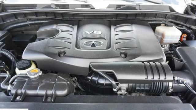2015 INFINITI QX80 Standard