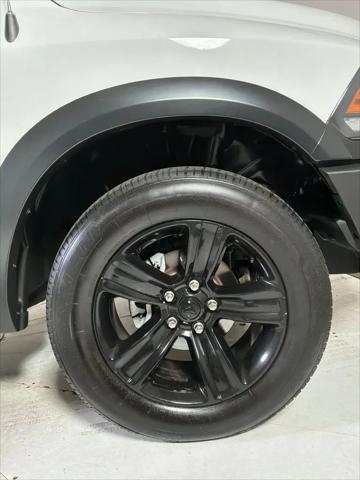 2024 Ram 1500 Classic Warlock Crew Cab 4x4 5'7" Box