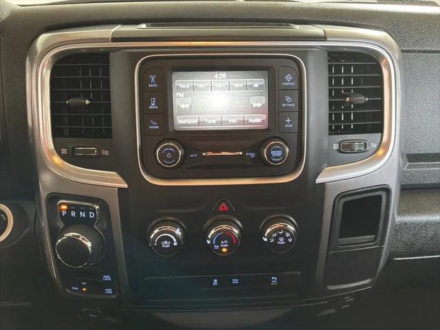 2024 Ram 1500 Classic Warlock Crew Cab 4x4 5'7" Box