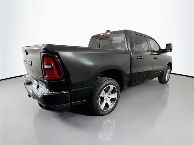 2026 Ram 1500 Express Crew Cab 4x4 5'7" Box