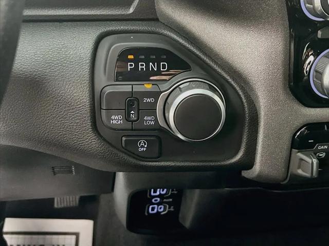 2026 Ram 1500 Express Crew Cab 4x4 5'7" Box