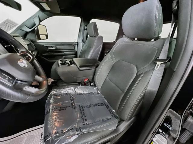 2026 Ram 1500 Express Crew Cab 4x4 5'7" Box