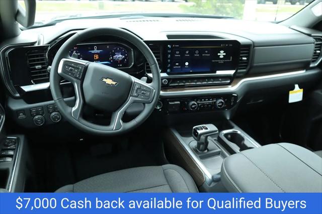 2026 Chevrolet Silverado 1500 4WD Crew Cab Standard Bed LT