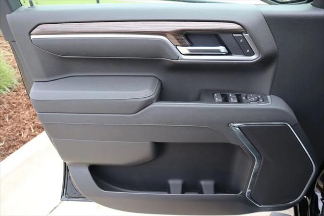 2026 Chevrolet Silverado 1500 4WD Crew Cab Standard Bed LT