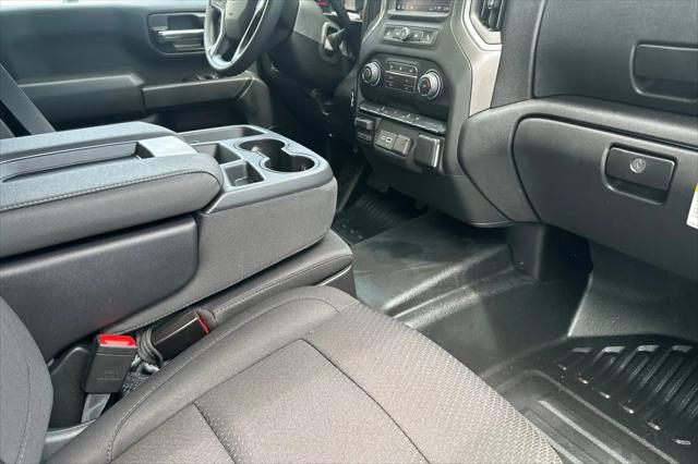 2026 Chevrolet Silverado 2500HD Crew Cab, Long Bed, WT, RWD