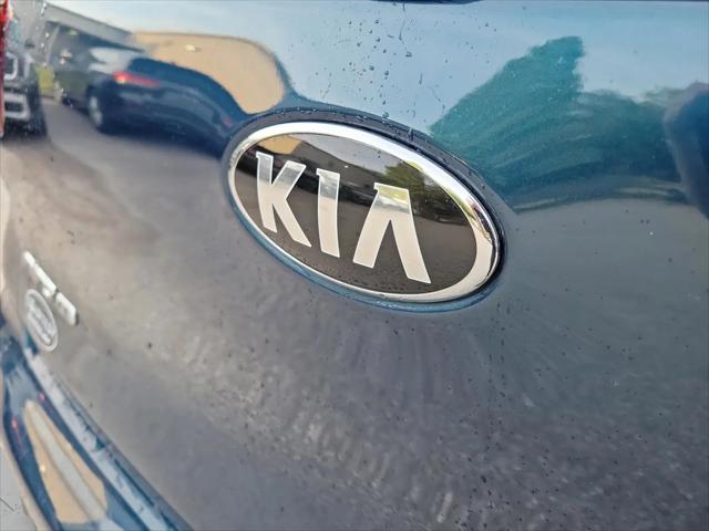 2021 Kia Niro LX
