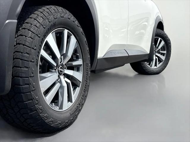 2024 Nissan Pathfinder SL 4WD