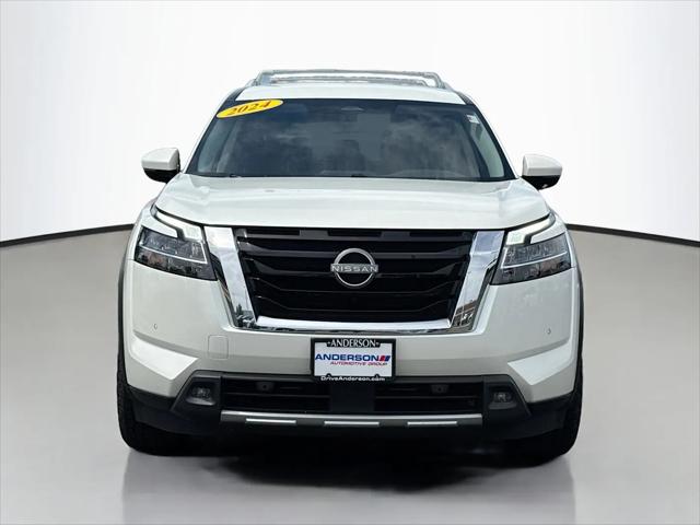 2024 Nissan Pathfinder SL 4WD