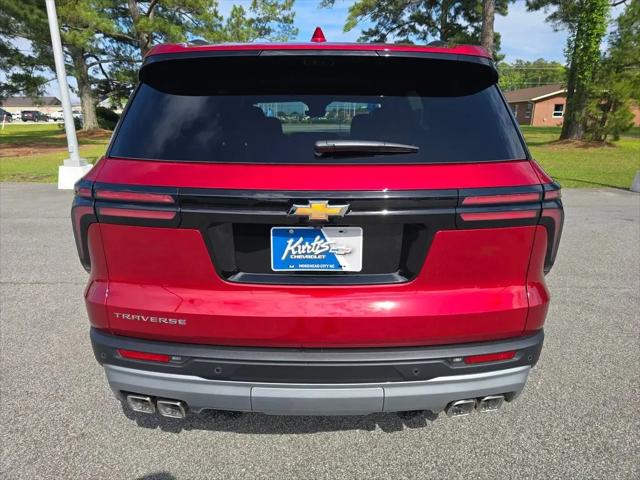 2026 Chevrolet Traverse FWD LT