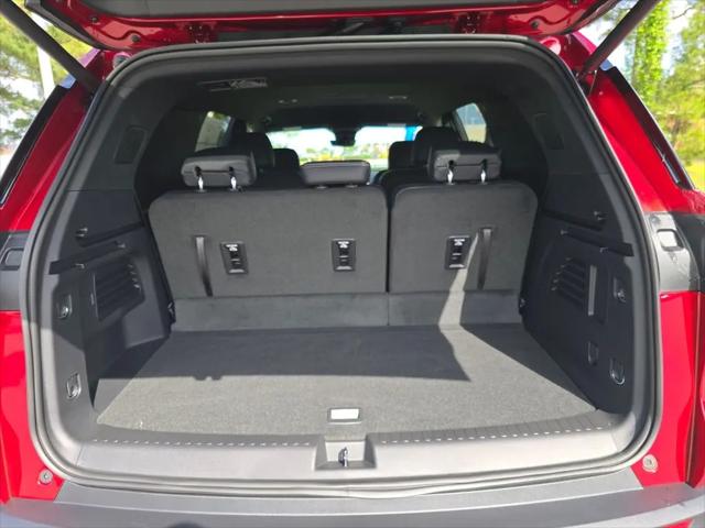 2026 Chevrolet Traverse FWD LT
