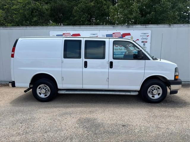 2024 Chevrolet Express Cargo Van RWD 2500 Regular Wheelbase WT
