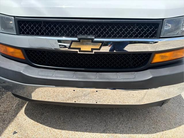 2024 Chevrolet Express Cargo Van RWD 2500 Regular Wheelbase WT