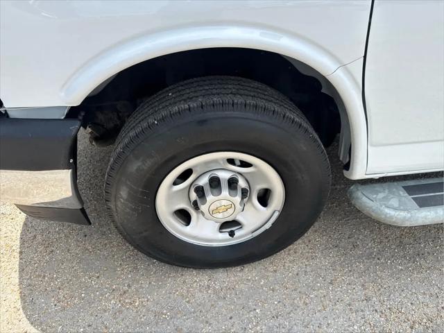 2024 Chevrolet Express Cargo Van RWD 2500 Regular Wheelbase WT