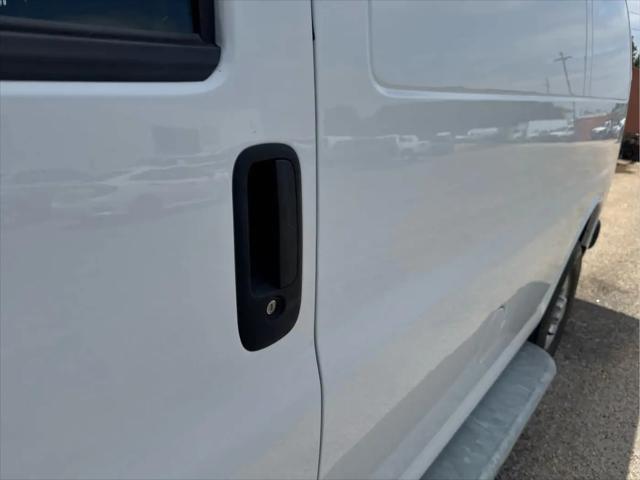 2024 Chevrolet Express Cargo Van RWD 2500 Regular Wheelbase WT