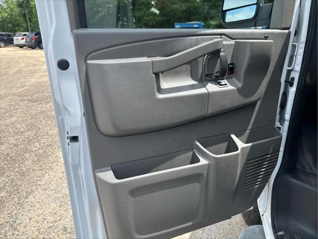 2024 Chevrolet Express Cargo Van RWD 2500 Regular Wheelbase WT