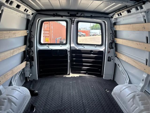 2024 Chevrolet Express Cargo Van RWD 2500 Regular Wheelbase WT
