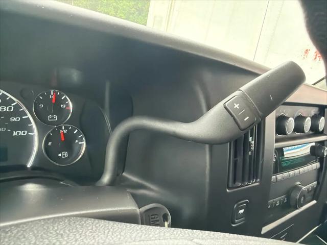 2024 Chevrolet Express Cargo Van RWD 2500 Regular Wheelbase WT