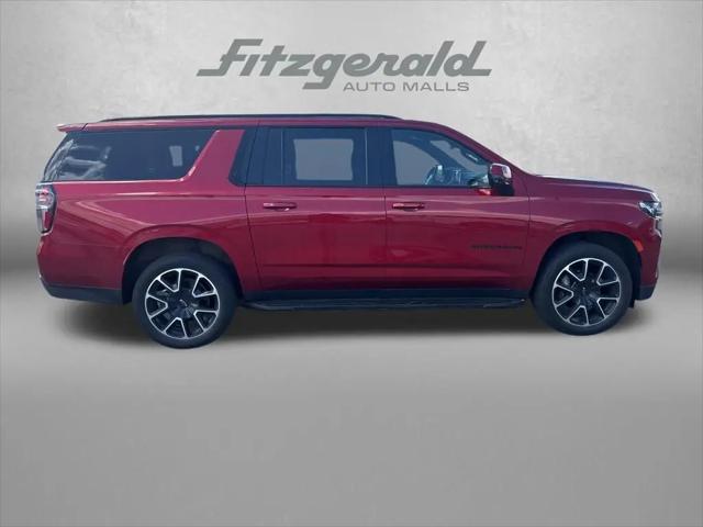 2022 Chevrolet Suburban 4WD RST