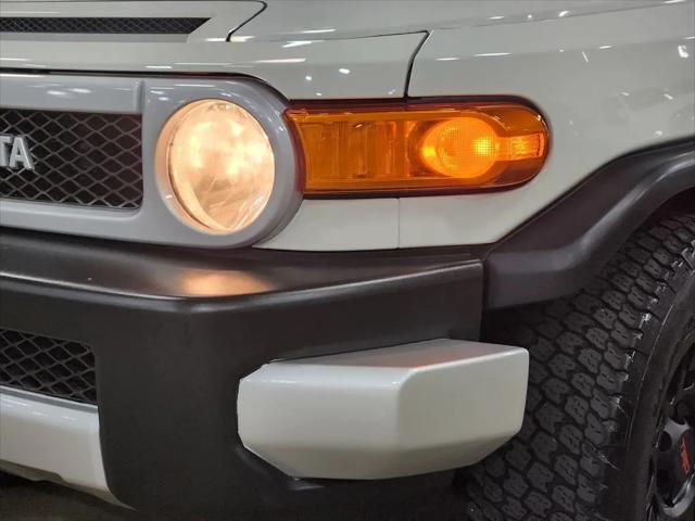 2011 Toyota FJ Cruiser Base