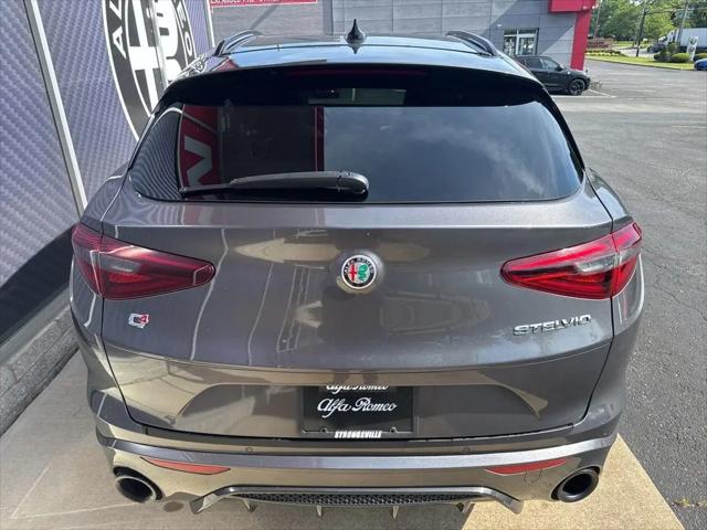 2022 Alfa Romeo Stelvio Veloce Ti AWD