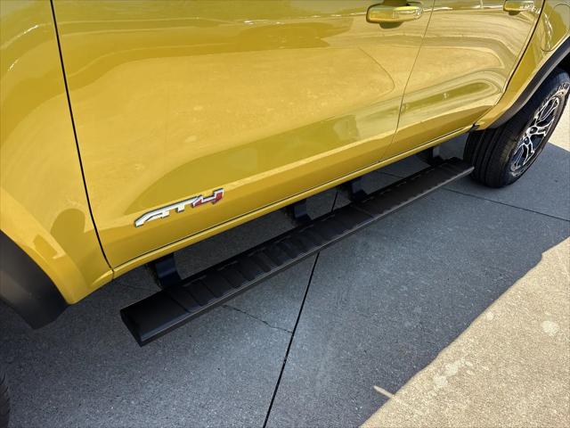 2023 GMC Canyon 4WD Crew Cab Short Box AT4