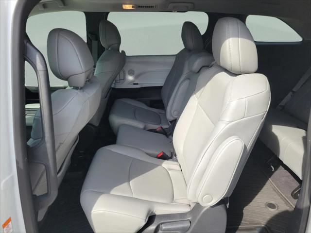 2025 Toyota Sienna XLE