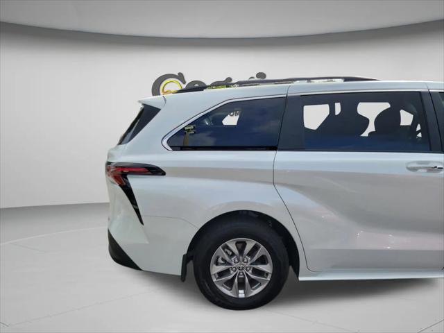 2025 Toyota Sienna XLE