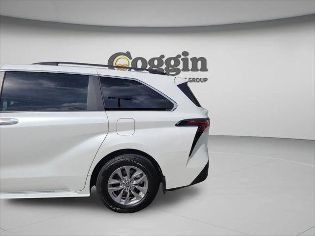 2025 Toyota Sienna XLE