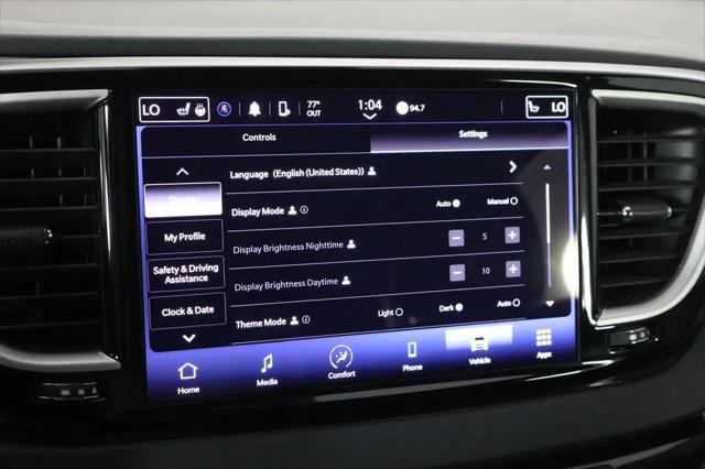 2023 Chrysler Pacifica Touring L