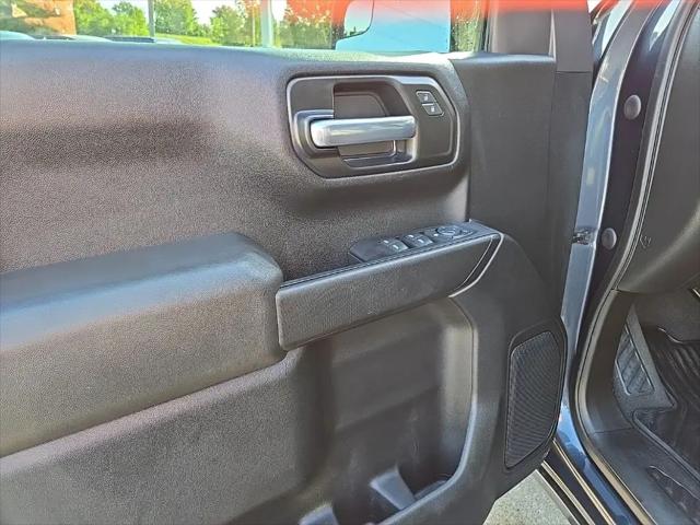 2021 Chevrolet Silverado 1500 4WD Crew Cab Short Bed Custom