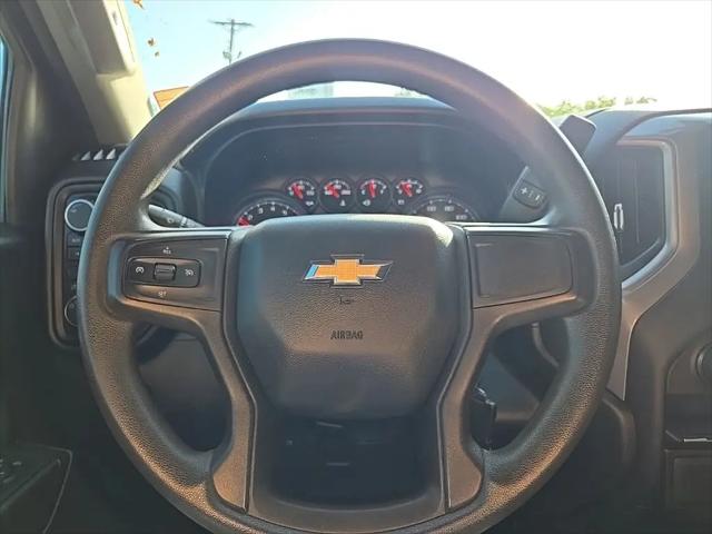 2021 Chevrolet Silverado 1500 4WD Crew Cab Short Bed Custom