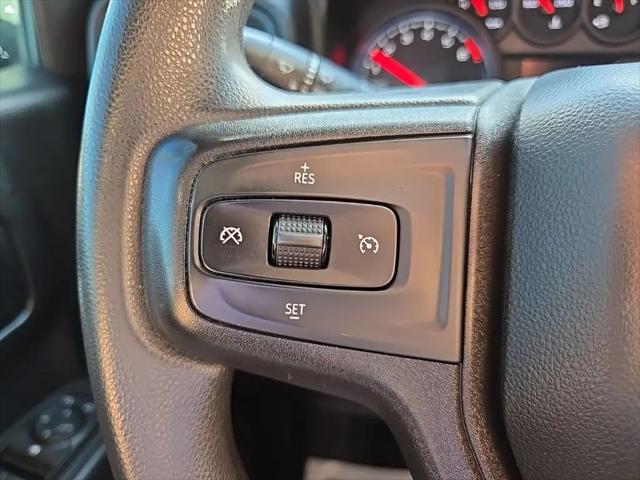 2021 Chevrolet Silverado 1500 4WD Crew Cab Short Bed Custom